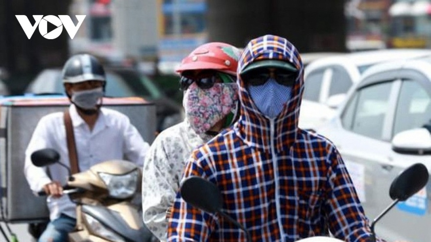 Hot spell back to north, central Vietnam next week